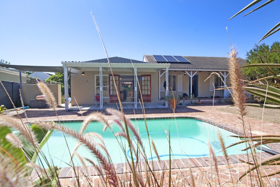 3 Bedroom Property for Sale in Kommetjie Western Cape